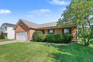 656 Parkland Dr, Union Township, OH 45244 - Photo 3