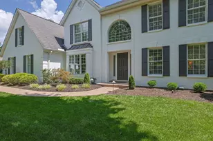 7265 Timberknoll Dr, Cincinnati, OH 45242 - Photo 3