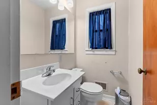 240 Fischer St, Wilmington, OH 45177 - Photo 9