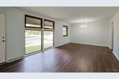 716 Cranford Drive, Forest Park, OH 45240 - Photo 5