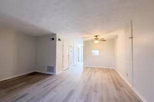 7636 Montgomery Rd, Cincinnati, OH 45236 - Photo 17