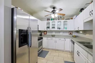 3343 Hidden Creek Dr, Cincinnati, OH 45251 - Photo 9