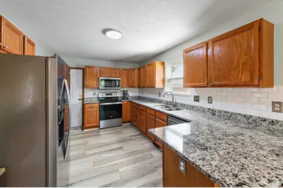 533 Smiley Avenue, Springdale, OH 45246 - Photo 7