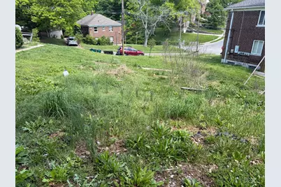 3111 Bracken Woods Lane, Cincinnati, OH 45211 - Photo 3