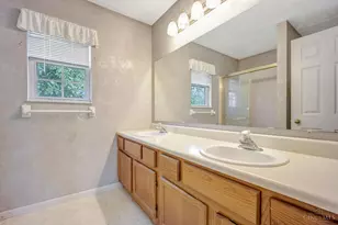 5526 Deervalley Ct, Cincinnati, OH 45247 - Photo 29