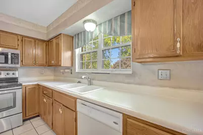 5526 Deervalley Court, Cincinnati, OH 45247 - Photo 13