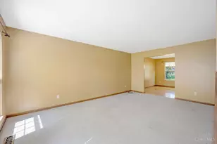 5526 Deervalley Ct, Cincinnati, OH 45247 - Photo 7
