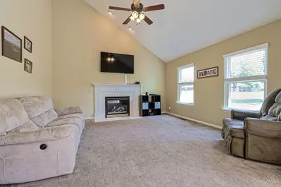 7906 Laurelwood Drive, Maineville, OH 45039 - Photo 9