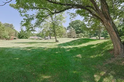 7906 Laurelwood Drive, Hamilton Township, OH 45039 - Photo 55