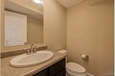 7906 Laurelwood Drive, Hamilton Township, OH 45039 - Photo 43