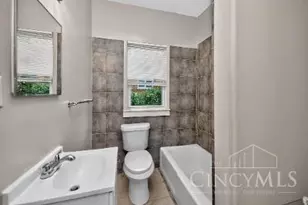 5713 Sierra Pk Pl, Cincinnati, OH 45227 - Photo 7