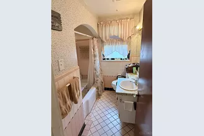 1812 Larchwood Place, Cincinnati, OH 45237 - Photo 13