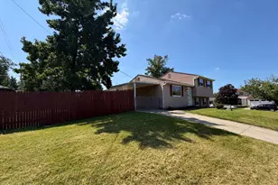 2891 Grosvenor Dr, Cincinnati, OH 45251 - Photo 25