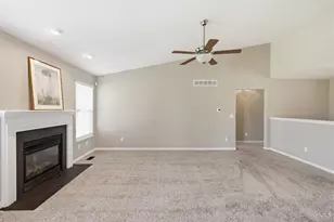 1970 Redbud Dr, Hamilton, OH 45013 - Photo 15