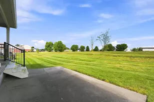 1970 Redbud Dr, Hamilton, OH 45013 - Photo 43