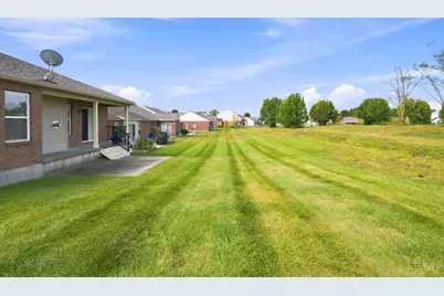 1970 Redbud Drive, Hamilton, OH 45013 - Photo 45