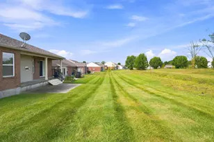 1970 Redbud Dr, Hamilton, OH 45013 - Photo 45