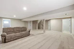 1970 Redbud Dr, Hamilton, OH 45013 - Photo 35
