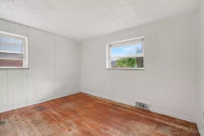 6100 W Fordham Place, Silverton, OH 45213 - Photo 7