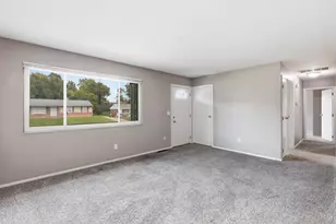 2025 Roosevelt Ave, Springfield Township, OH 45240 - Photo 7
