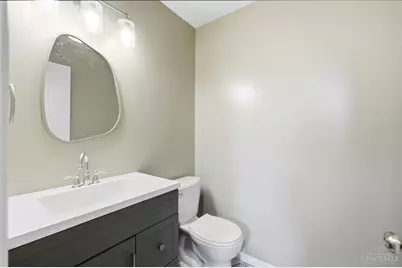 8427 Gettysburg Lane, Hamilton Township, OH 45039 - Photo 25