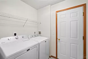 8427 Gettysburg Ln, Hamilton Township, OH 45039 - Photo 27