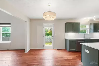 8427 Gettysburg Lane, Hamilton Township, OH 45039 - Photo 11