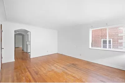 7131 Eastlawn Drive, Cincinnati, OH 45237 - Photo 5