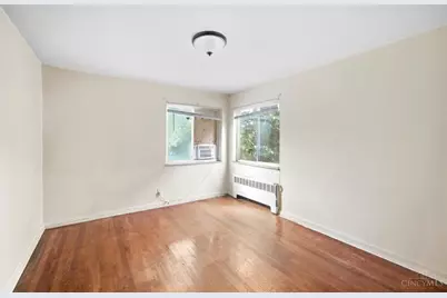 7131 Eastlawn Drive, Cincinnati, OH 45237 - Photo 11