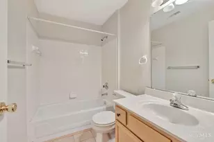 120 Carrington Ln, Loveland, OH 45140 - Photo 9