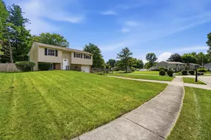 5876 Whippoorwill Hollow Dr, Miami Township, OH 45150 - Photo 3