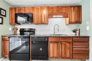 5876 Whippoorwill Hollow Dr, Miami Township, OH 45150 - Photo 13