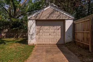 18 N Riverview Dr, Hamilton, OH 45015 - Photo 29