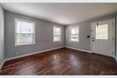 18 N Riverview Drive, Hamilton, OH 45015 - Photo 3