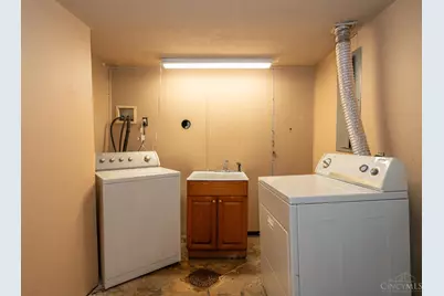 18 N Riverview Drive, Hamilton, OH 45015 - Photo 23
