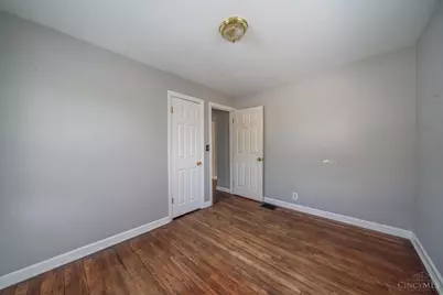 18 N Riverview Drive, Hamilton, OH 45015 - Photo 13