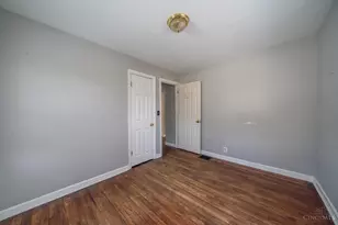 18 N Riverview Dr, Hamilton, OH 45015 - Photo 13