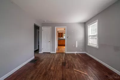 18 N Riverview Drive, Hamilton, OH 45015 - Photo 5