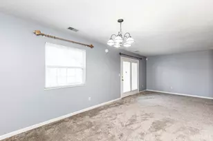 8790 Carrousel Park Cir, Colerain Township, OH 45251 - Photo 7