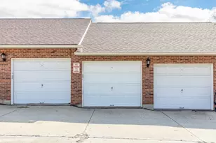 8790 Carrousel Park Cir, Colerain Township, OH 45251 - Photo 27