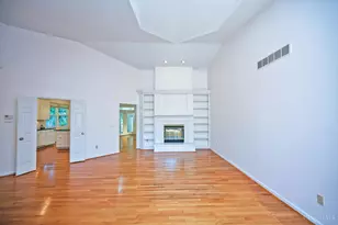 8024 Witts Mill Ln, Anderson Township, OH 45255 - Photo 7