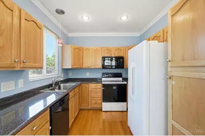 6005 Hidden Oaks Court, Hamilton Township, OH 45039 - Photo 11