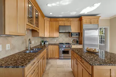1046 Tuscany Place, Cincinnati, OH 45226 - Photo 29