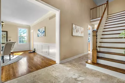 1046 Tuscany Place, Cincinnati, OH 45226 - Photo 5