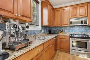 6841 Indian Hill Rd, Cincinnati, OH 45227 - Photo 11