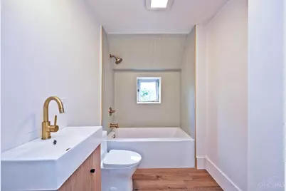 236 Loraine Avenue #3, Cincinnati, OH 45220 - Photo 11