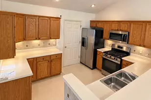 1101 St Andrews Cir, Miami Township, OH 45150 - Photo 11