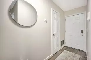 7319 Chatham Ct, West Chester, OH 45069 - Photo 3