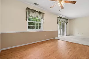 8812 Carrousel Park Cir, Colerain Township, OH 45251 - Photo 7