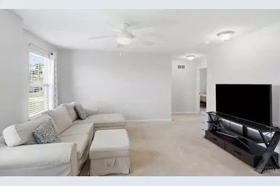 7412 Hunters Creek Lane, Colerain Township, OH 45247 - Photo 25